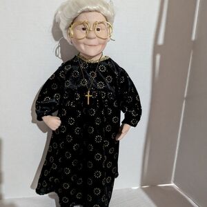 Porcelain old lady grandma doll CATHAY collection 18 inches high Halloween